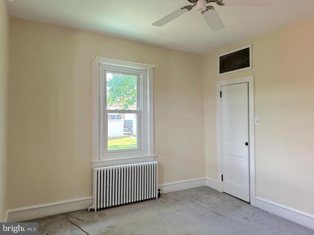 634 MAIN ST, Red Hill, PA 18076