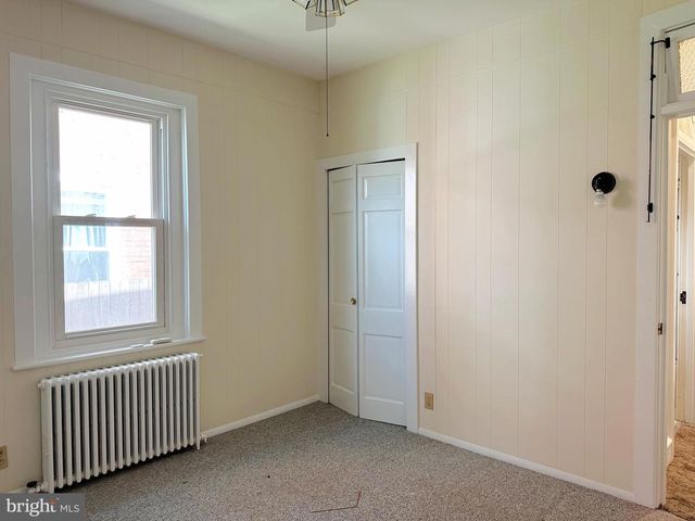 634 MAIN ST, Red Hill, PA 18076