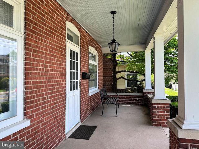 634 MAIN ST, Red Hill, PA 18076