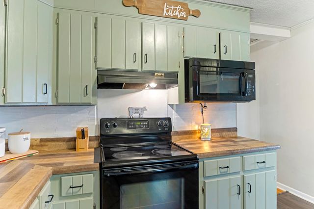 121 Hicks Drive, Inman, SC 29349