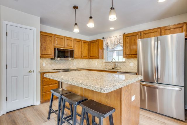 425 Hillside Drive, Aledo, TX 76008