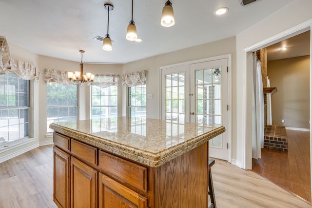 425 Hillside Drive, Aledo, TX 76008