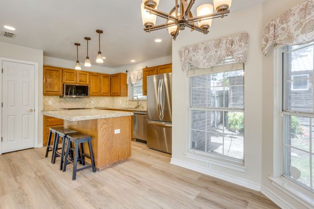 425 Hillside Drive, Aledo, TX 76008