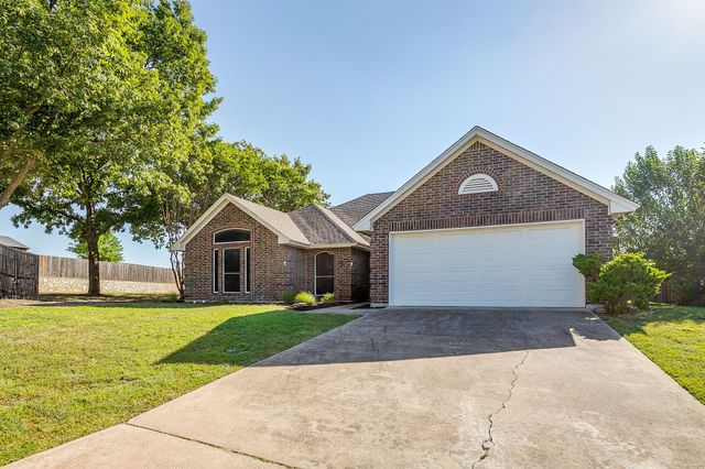 425 Hillside Drive, Aledo, TX 76008
