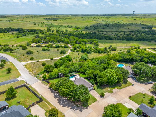 425 Hillside Drive, Aledo, TX 76008