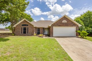 425 Hillside Drive, Aledo, TX 76008