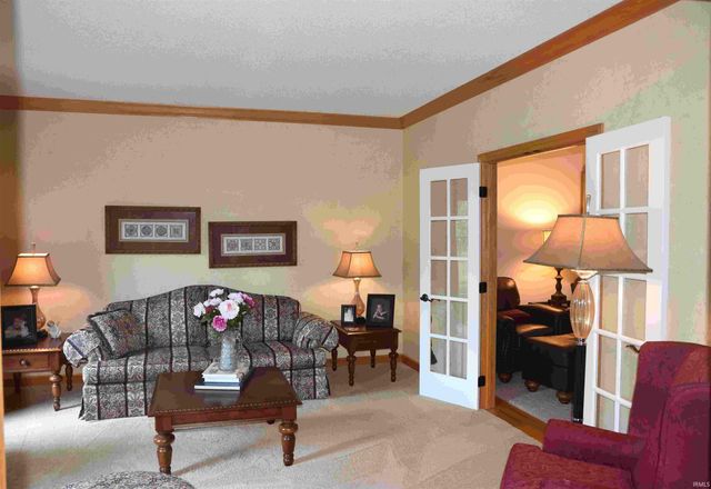 1332 Cobblestone Road, Jasper, IN 47546