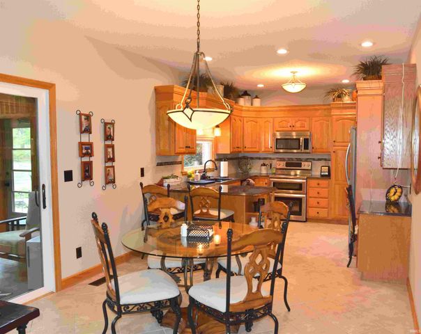 1332 Cobblestone Road, Jasper, IN 47546