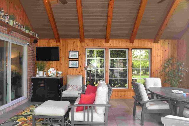 1332 Cobblestone Road, Jasper, IN 47546