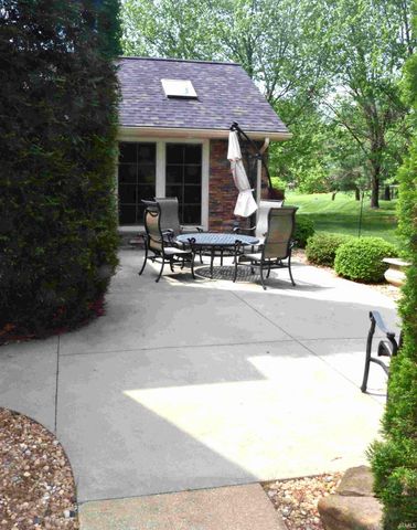 1332 Cobblestone Road, Jasper, IN 47546