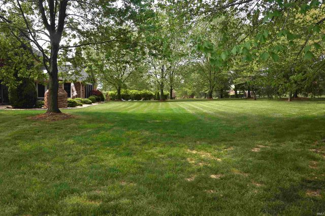1332 Cobblestone Road, Jasper, IN 47546