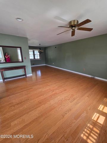 558 Mark Drive, Brick, NJ 08724