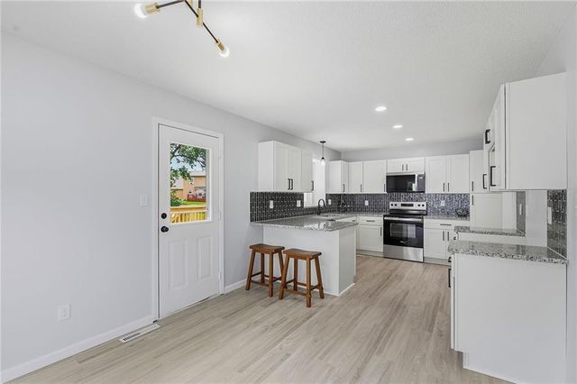 1130 SW Eastman Court, Blue Springs, MO 64015