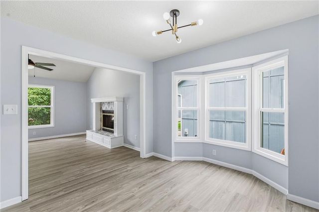1130 SW Eastman Court, Blue Springs, MO 64015
