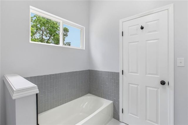 1130 SW Eastman Court, Blue Springs, MO 64015