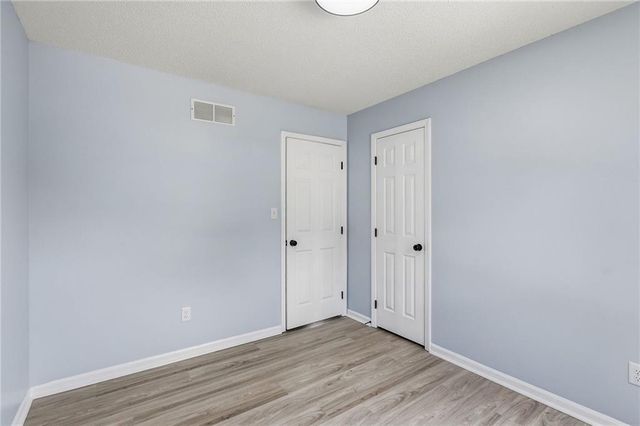 1130 SW Eastman Court, Blue Springs, MO 64015
