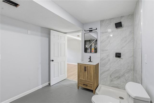 1130 SW Eastman Court, Blue Springs, MO 64015