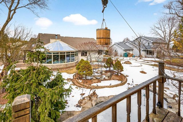 1305 ORCHARD COURT, Neenah, WI 54956