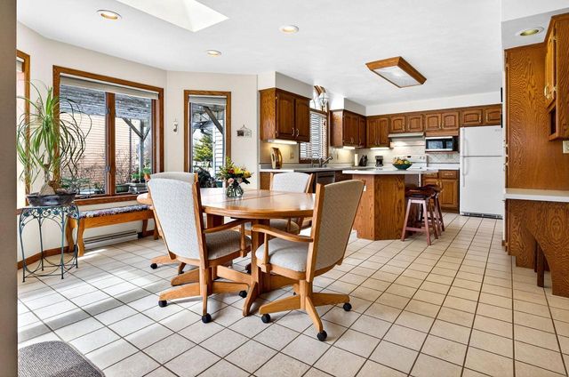 1305 ORCHARD COURT, Neenah, WI 54956