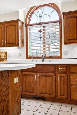 1305 ORCHARD COURT, Neenah, WI 54956