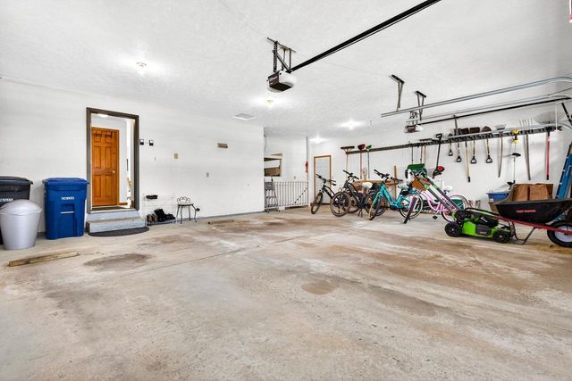 1305 ORCHARD COURT, Neenah, WI 54956