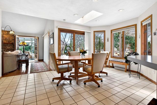 1305 ORCHARD COURT, Neenah, WI 54956