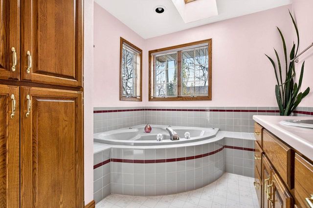1305 ORCHARD COURT, Neenah, WI 54956