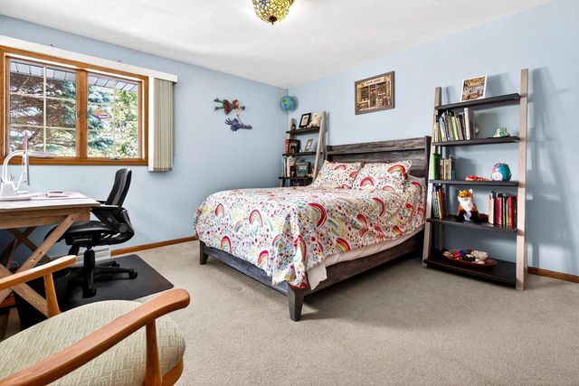 1305 ORCHARD COURT, Neenah, WI 54956