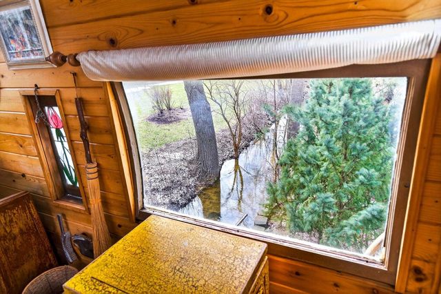 1305 ORCHARD COURT, Neenah, WI 54956