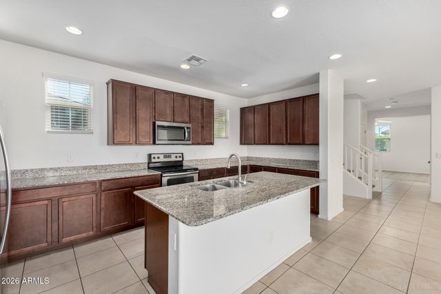 4084 E RANCH Road, Gilbert, AZ 85296