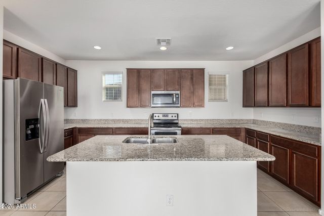 4084 E RANCH Road, Gilbert, AZ 85296