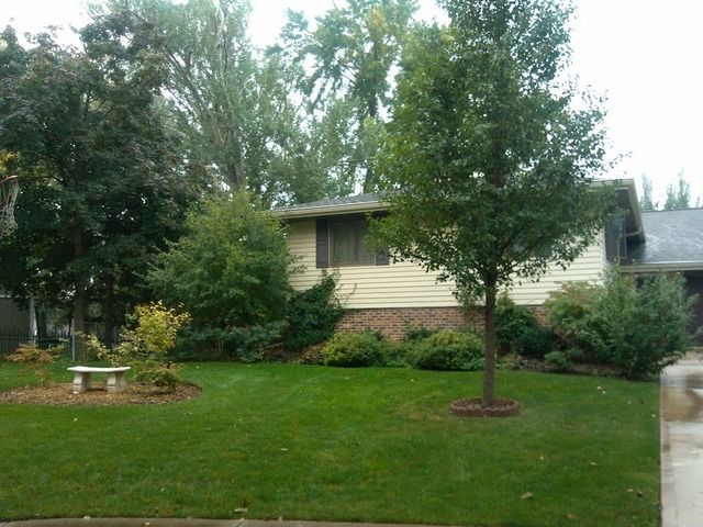 702 AUBURN Circle, Schaumburg, IL 60193
