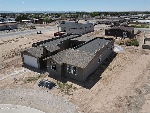 12312 Luz Bonita Way, Clint, TX 79836