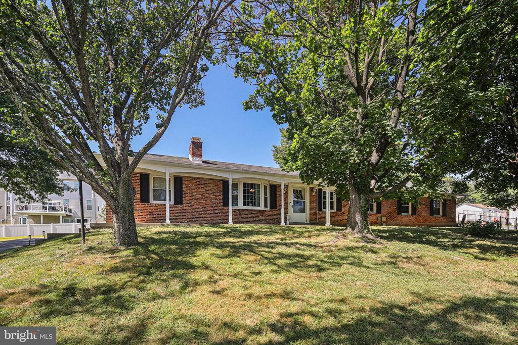 9216 BRYANT AVE, Laurel, MD 20723