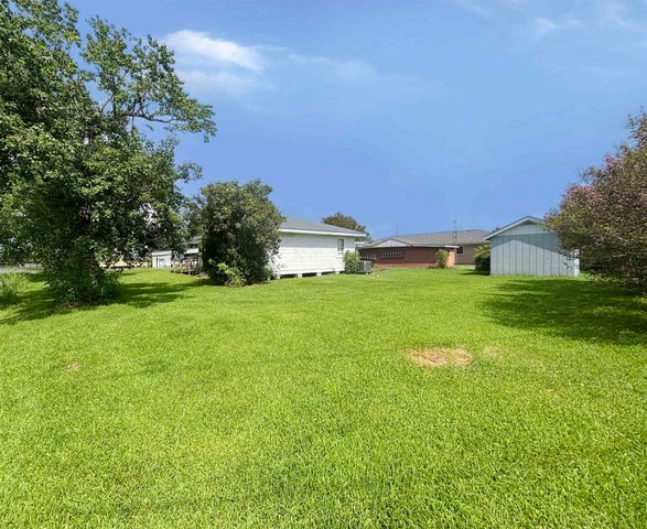 201 North Oak Street, Lockport, LA 70374