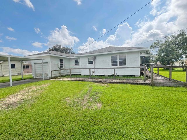 201 North Oak Street, Lockport, LA 70374