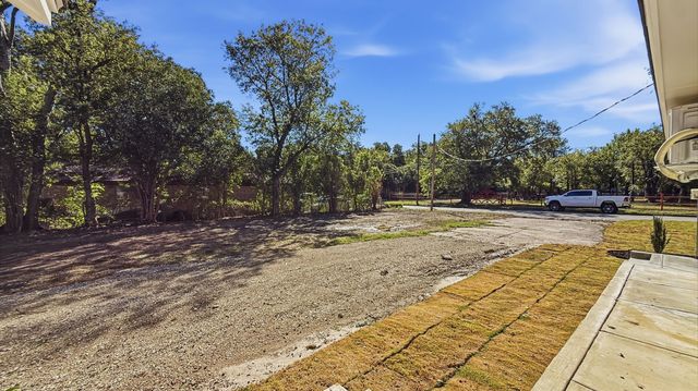 4216 Bonita Drive, Fort Worth, TX 76114