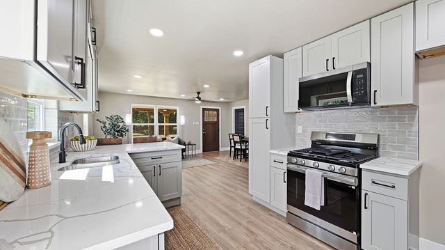 4216 Bonita Drive, Fort Worth, TX 76114