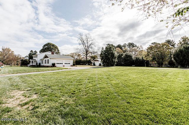 214 E Nash Street, Spring Hope, NC 27882