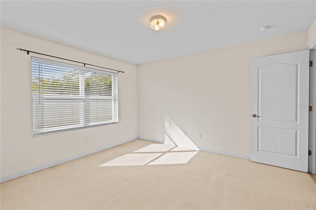 Image 13 of property listing at 3804 ISLAMORADA DRIVE, Ormond Beach, FL 32176