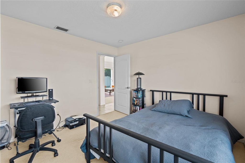 Image 16 of property listing at 3804 ISLAMORADA DRIVE, Ormond Beach, FL 32176