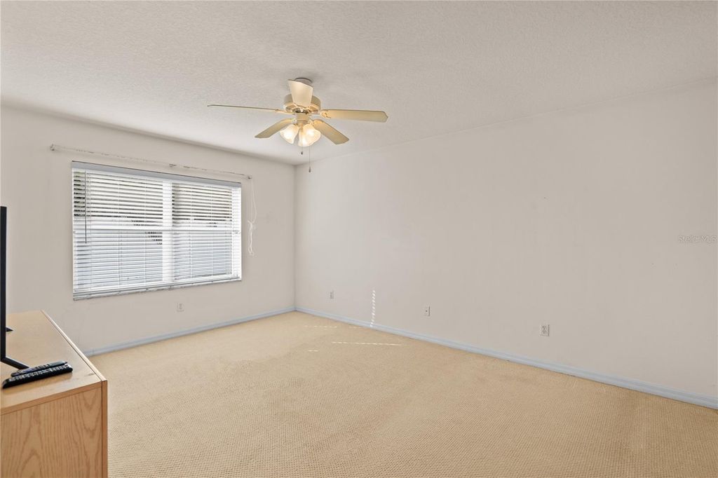 Image 17 of property listing at 3804 ISLAMORADA DRIVE, Ormond Beach, FL 32176