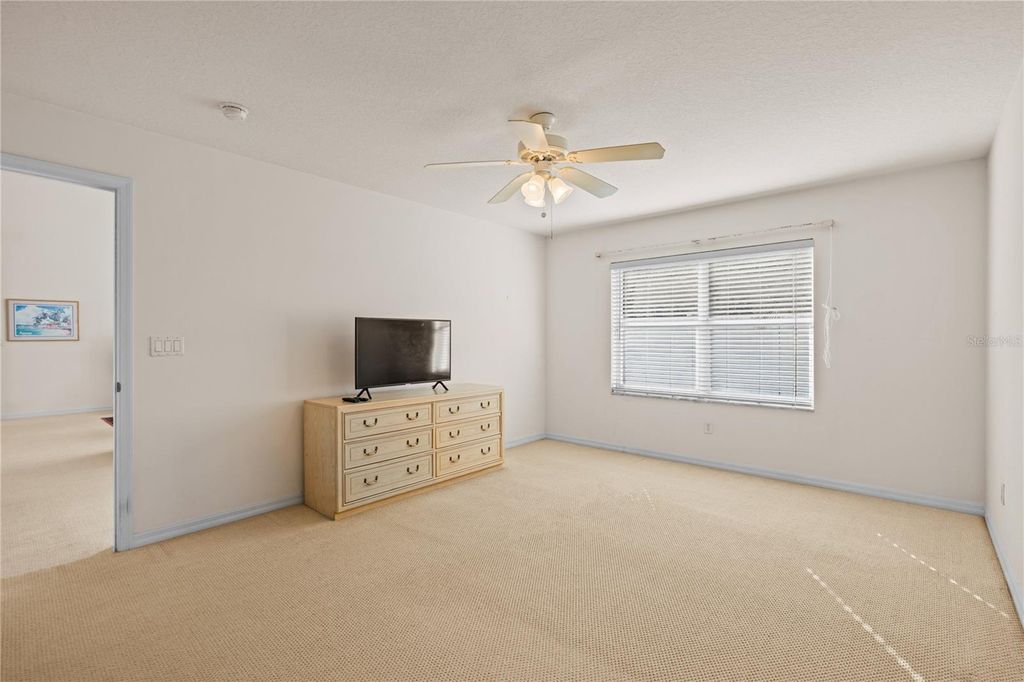 Image 18 of property listing at 3804 ISLAMORADA DRIVE, Ormond Beach, FL 32176