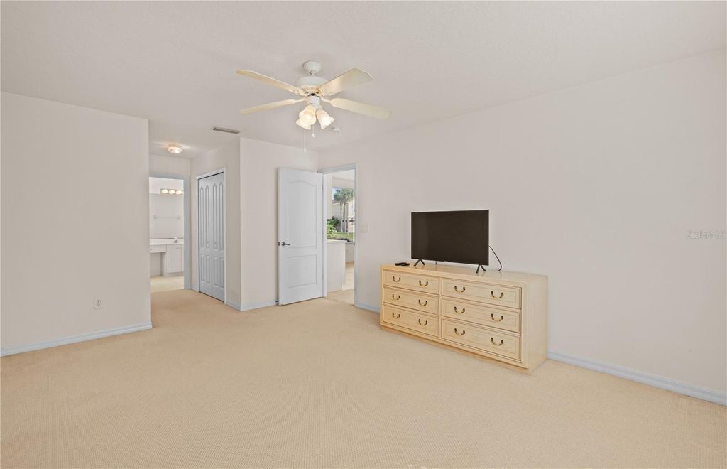 Image 19 of property listing at 3804 ISLAMORADA DRIVE, Ormond Beach, FL 32176