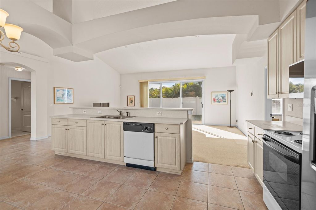 Image 4 of property listing at 3804 ISLAMORADA DRIVE, Ormond Beach, FL 32176