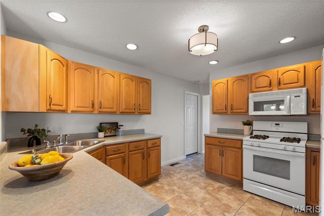 5023 Waringford Drive, Unincorporated, MO 63128