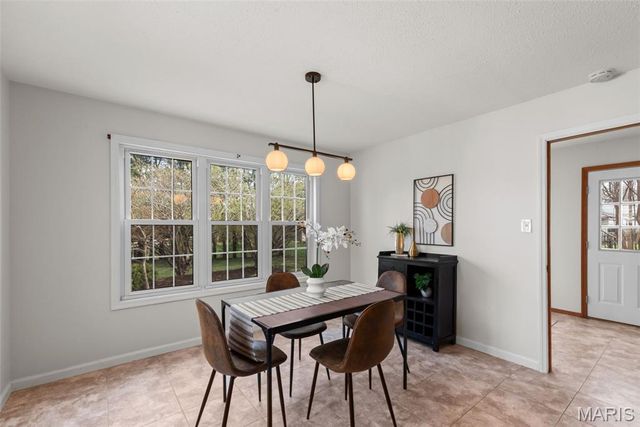 5023 Waringford Drive, Unincorporated, MO 63128