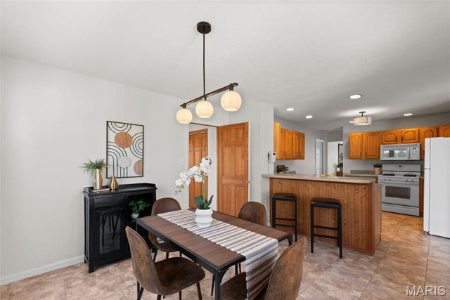 5023 Waringford Drive, Unincorporated, MO 63128