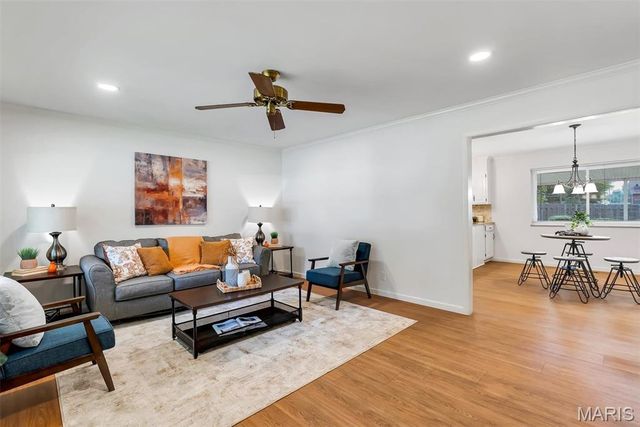 1525 Pepperhill Drive, Florissant, MO 63033