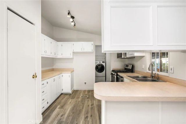 201 Collins West 47, Orange, CA 92867